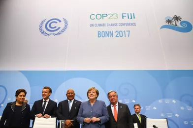 Patricia Espinosa, Emmanuel Macron,Frank Bainimarama, Angela Merkel et Antonio Guterresà Bonn pour la COP23, le 15 novembre 2017.