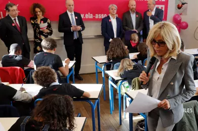 Brigitte Macron lit un texte de Leïla Slimani pour la dictée annuelle organisée par l'Association ELA.