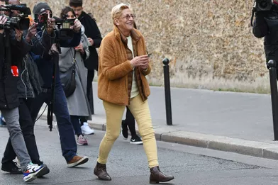 En Images Patrick Balkany Sort De Prison Son Epouse Isabelle Fait Le Show