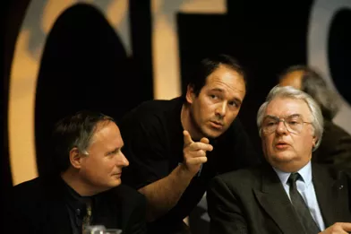 Mars 1990, à RENNES, FRANCE, le 10e congrès du Parti Socialiste : Jean-Yves LE DRIAN et Pierre MAUROY.