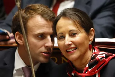 Le 14 octobre 2014, à l’Assemblée. Emmanuel Macron et Ségolène Royal sont complices dans l’hémicycle. La ministre de l’Ecologie a toujours fait preuve de bienveillance à l’égard de son jeune collègue.