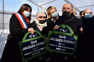 Anne Hidalgo, Line Renaud, Claude Chirac et François Pinault lors del'inauguration du quai Jacques-Chirac lundi.