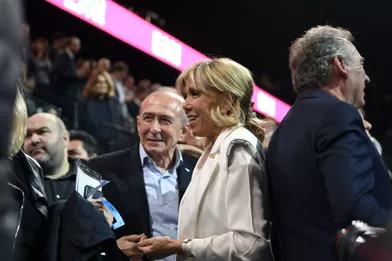 Brigitte Macron et Gerard Collomb au meeting d'Emmanuel Macron à Bercy.