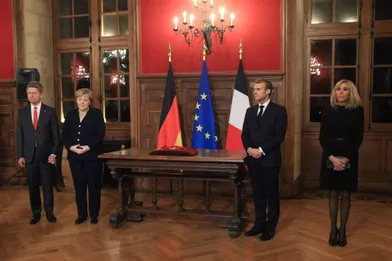 Joachim Sauer, Angela Merkel aux côtés d'Emmanuel etBrigitte Macron.