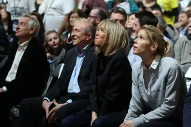 Tiphaine Auzière aux côtés de sa mère Brigitte et de Gérard Collomb lors du meeting d'Emmanuel Macron, au Palais des Sports de Lyon le 4 février 2017.