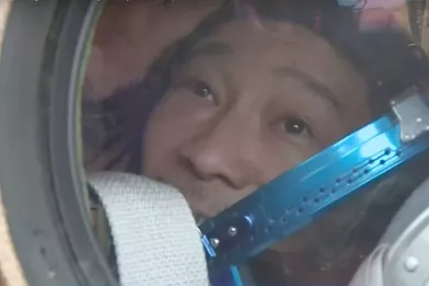 YusakuMaezawa est revenu sur Terre avec son assistantYozo Hirano et le cosmonauterusseAlexandre Missourkine, le 20 décembre 2021.