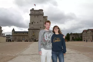 Julien et Caroline Altounian, 24 et 22 ans, devant le château de Vincennes. En février 2009 ils étaient présent à l’attentat du Caire.