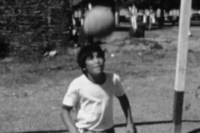 Diego Maradona alors âgé de 7 ans.