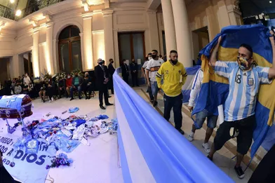 L'hommage ultime à Diego Maradona, jeudi, en Argentine.