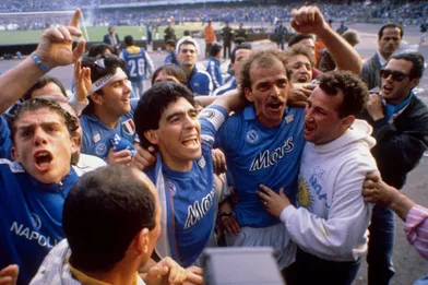 Diego Maradona en 1987 lors du premier titre.