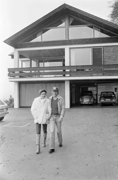 Niki Lauda et son épouse Marlène dans leur chalet près de Salzbourg, en Autriche, en octobre 1977.