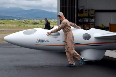 Avec "Perlan 2", Airbus va envoyer un planeur à 27 kilomètres d'altitude