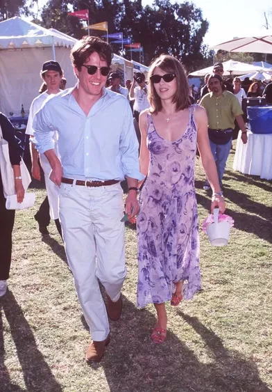 Elizabeth Hurley et Hugh Grant en novembre 1997.