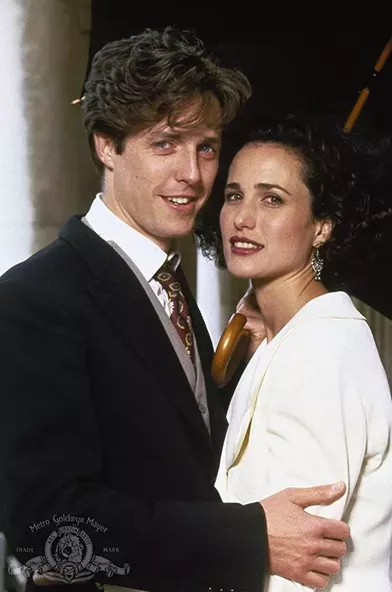 Hugh Grant etAndie MacDowell dans«Quatre mariages et un enterrement» en 1994.