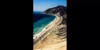 En Californie, cette route menant à Malibu nous donne envie de nous arrêter pour une petite baignade. (voir l’épingle)Suivez nous sur Pinterest!