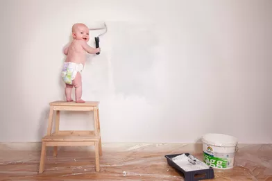 Ce photographe et publicitaire suédois réalise des images délirantes mettant en scène, notamment, des bébés dans des situations loufoques. Surson site Internet, vous pouvez découvrir quelques unes de ses oeuvres, des plus classiques aux plus créatives:http://emilmedia.se/