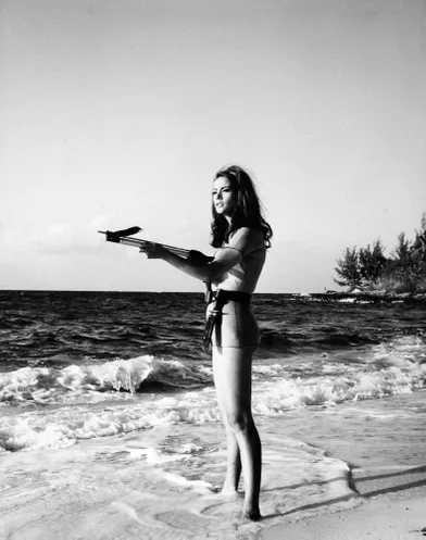 Claudine Auger, alias Domino dans &quot;Opération Tonnerre&quot; (&quot;Thunderball&quot;), quatrième film de la saga James Bond, réalisé par Terence Young en 1965.