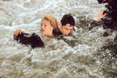 Brigitte Bardot et Alain Delon frôlent la noyade sur le tournage du film &quot;Les amours célèbres&quot;, en mai 1961.