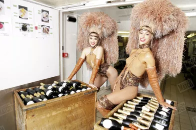 Un trésor bien gardé par Courtney et Cara : 400 bouteilles de champagne, soit l’équivalent de la consommation pendant un seul spectacle.