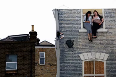 Un célèbre trompe-l'oeil de l'Argentin Leonardo Erlich intitulé &quot;Dalston House&quot;. Photo prise à Londres en juin 2013.