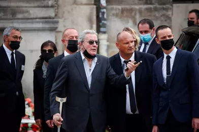 Alain Delon aux obsèques de Jean-Paul Belmondo à Paris, le 10 septembre 2021.