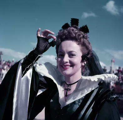 Joyeux centenaire, Olivia de Havilland