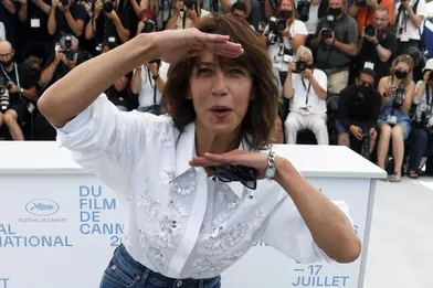 https://www.parismatch.com/Culture/Cinema/Sophie Marceau lors du photocall de &quot;Tout s'est bien passé&quot;.