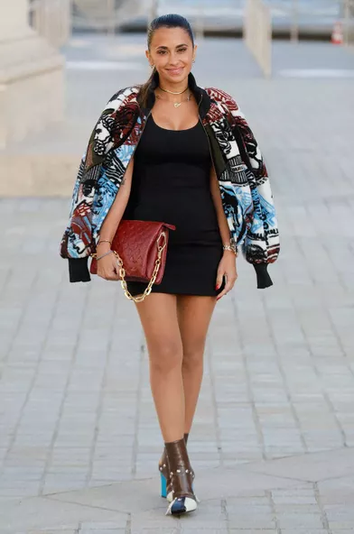 Antonela RoccuzzoMessiau défilé Louis Vuitton lors de la Fashion Week à Paris le 5 octobre 2021