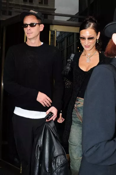 Marc Kalman and Bella Hadid in London on August 20, 2021