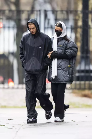 Marc Kalman and Bella Hadid in New York on January 1, 2021