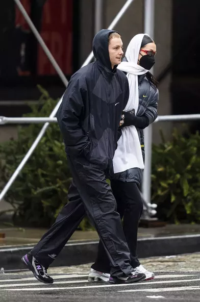 Marc Kalman and Bella Hadid in New York on January 1, 2021