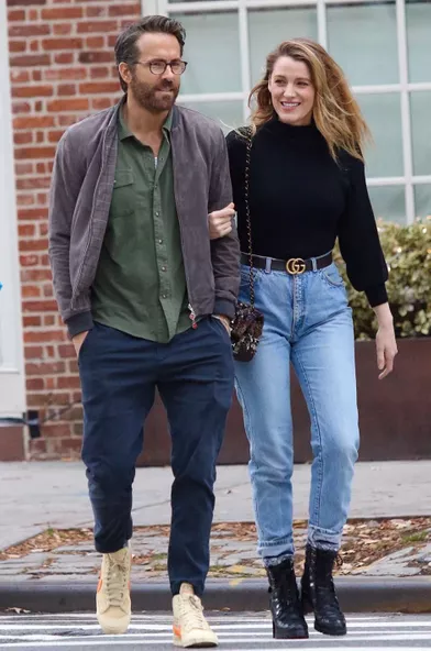 Blake Lively et Ryan Reynolds dans les rues de New York le 3 décembre 2021.
