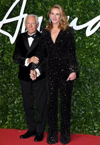 Giorgio Armani et Julia Robertslors des British Fashion Awardsau Royal Albert Hall à Londres le 2 décembre 2019.