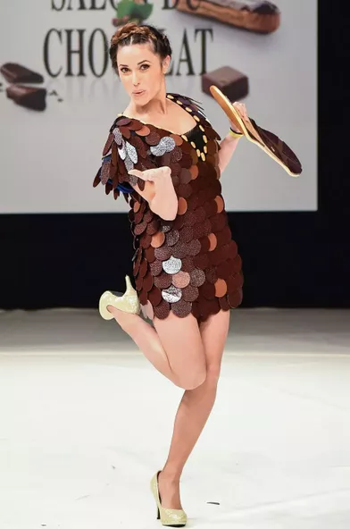 Capucine Anav lors de son défilé au salon du chocolat en octobre 2016