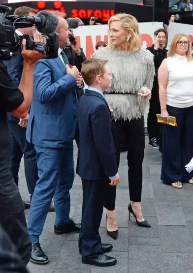 Cate Blanchett avec son mari Andrew Upton et son fils Ignatius à la première de d'&quot;Ocean's 8&quot; à Londres le 13 juin 2018