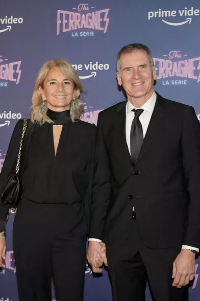 Marco Ferragni et sa compagne Paola Regonellipour l'avant-première dela série «The Ferragnez», le 2 décembre 2021.