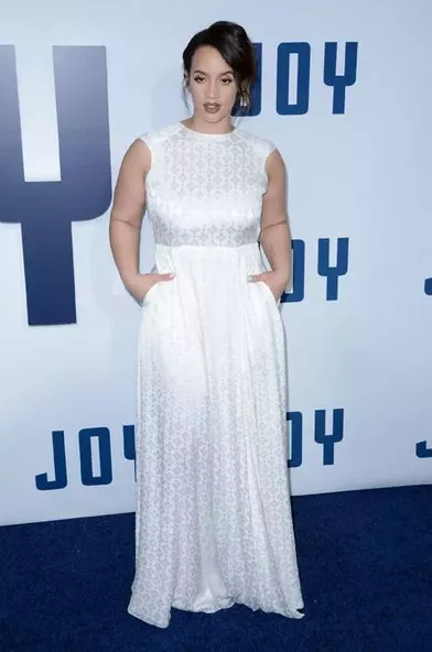Jennifer Lawrence dégaine le décolleté sexy