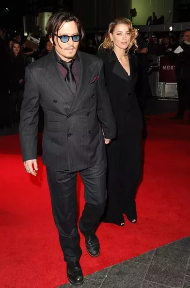 Johnny Depp et Amber Heard. Fous rires sur tapis rouge