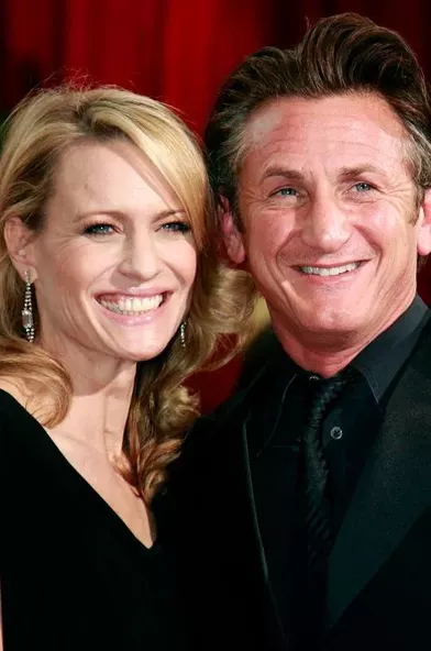 Après avoir entamé puis annulé trois procédures de divorce, Sean Penn et Robin Wright se sont finalement définitivement séparés en 2009 après quatorze ans de mariage.