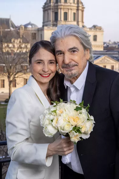 En février 2021, Serge Lama s'est marié en secondes noces avec Luana Santonino, son assistante et manageuse de 34 ans sa cadette. Le couple s'est uni dans l'intimité à Paris.