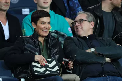 Cristina Cordula et son mari Frédéric Cassin dans les tribunes du match PSG-Monaco
