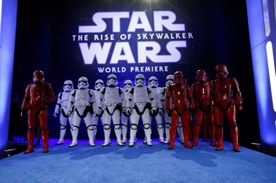 L'armée deStormtroopers à l'avant-première de &quot;Star Wars : L'Ascension de Skywalker&quot;
