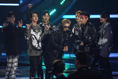 BTS a remporté dimanche soir trois trophées au American Music Awards, dont celui d'artiste de l'année.