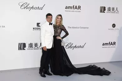 Antonio Banderas et Nicole Kempelau gala de l'amfAR à Antibes en marge du Festival de Cannes le 23 mai 2019