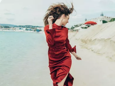 Le 9 mai, Louise Bourgoin, jogging chic pour la nouvelle égérie L’Oréal.