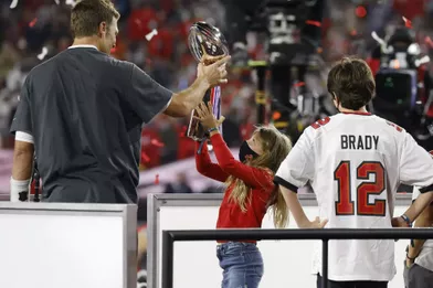 Tom Brady et ses enfantsaprès sa victoire et celle desBuccaneers de Tampa Bay au Super Bowl le 7 février 2021