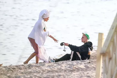 Hailey et Justin Bieber lors d'une séance photo à Miami le 27 novembre 2019
