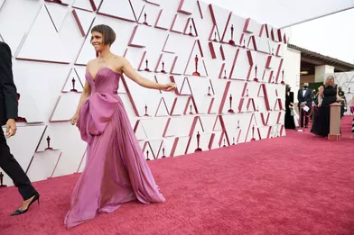 Halle Berrysur le tapis rouge des Oscars à Los Angeles le 25 avril 2021