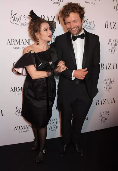 Helena Bonham Carter et Rye Dag Holmboe à la soiréeHarper’s Bazaar Women of the Year Awards à Londres le 29 octobre 2019