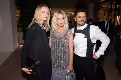 Delphine Arnault, Katy Perry et Orlando Bloomau dîner de lancement des parfums Louis Vuitton «Les Extraits Collection» à la Fondation Louis Vuitton à Paris le 5 juillet 2021